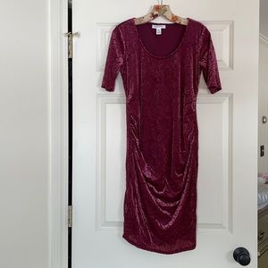 Gorgeous Motherhood Maternity fitted dress (small)